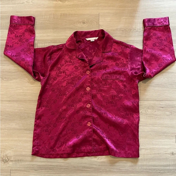 Victoria’s Secret fuchsia satin long sleeve floral button up pajama top small - Picture 4 of 10